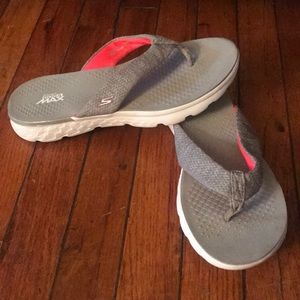 Sketchers Goga Max